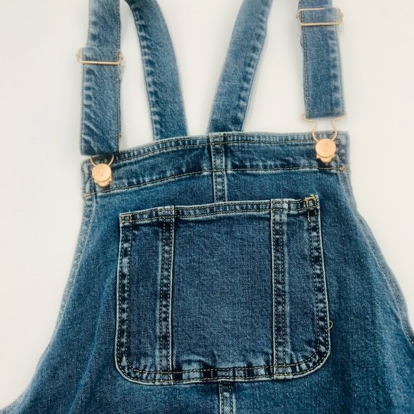 COPY - COPY - NWT Isabel maternity jean distressed wash overalls shortalls sz 8… - Picture 2 of 8